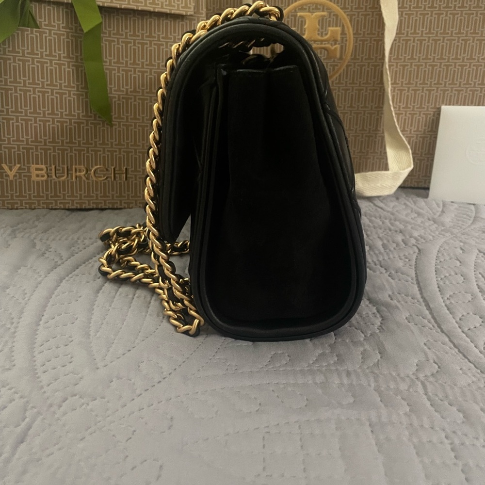 Tory Burch Fleming Black Quilted Shoulder Bag - Picture 2 of 5
